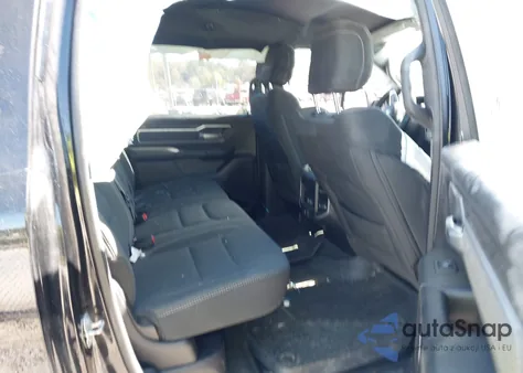 2021 Ram 1500 Big Horn 4X4 5'7 Box из США, поврежденный, VIN 1C6SRFFT5MN716105